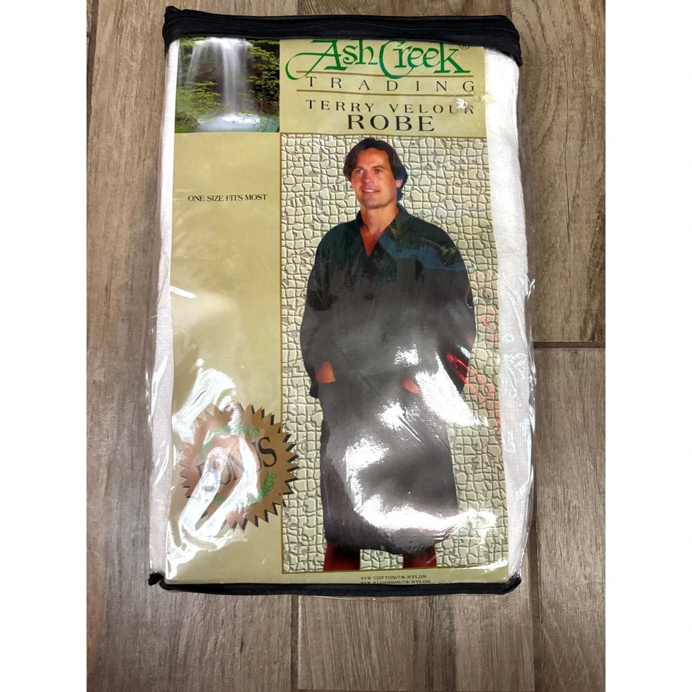 Ash Creek Trading Terry Velour Robe White‎ One Size Mens NIP